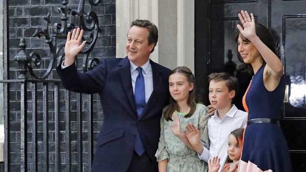 CAMERON FAMILY - THEWILL NEWS MEDIA Britain's Prime Minister David Cameron, his wife Samantha and their children Nancy, Florence and Elwen, leave 10 Downing Street, in London, Wednesday, July 13, 2016.