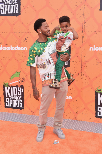 Derrick Rose and son - THEWILL NEWS MEDIA
