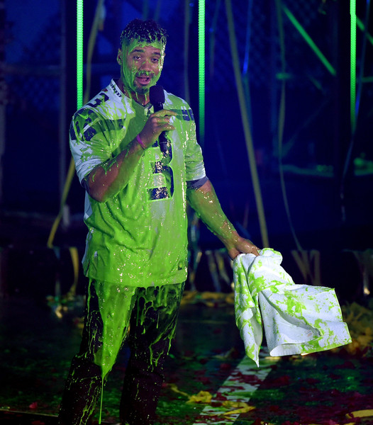 Russell Wilson gets slimed onstage - THEWILL NEWS MEDIA
