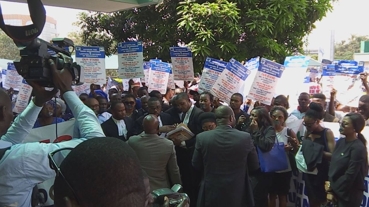 2016-10-31-photo-00000421