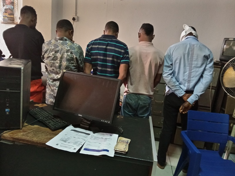 Arrested members of the syndicate specialising in producing fake COVID-19 certificate at the Lagos Airport