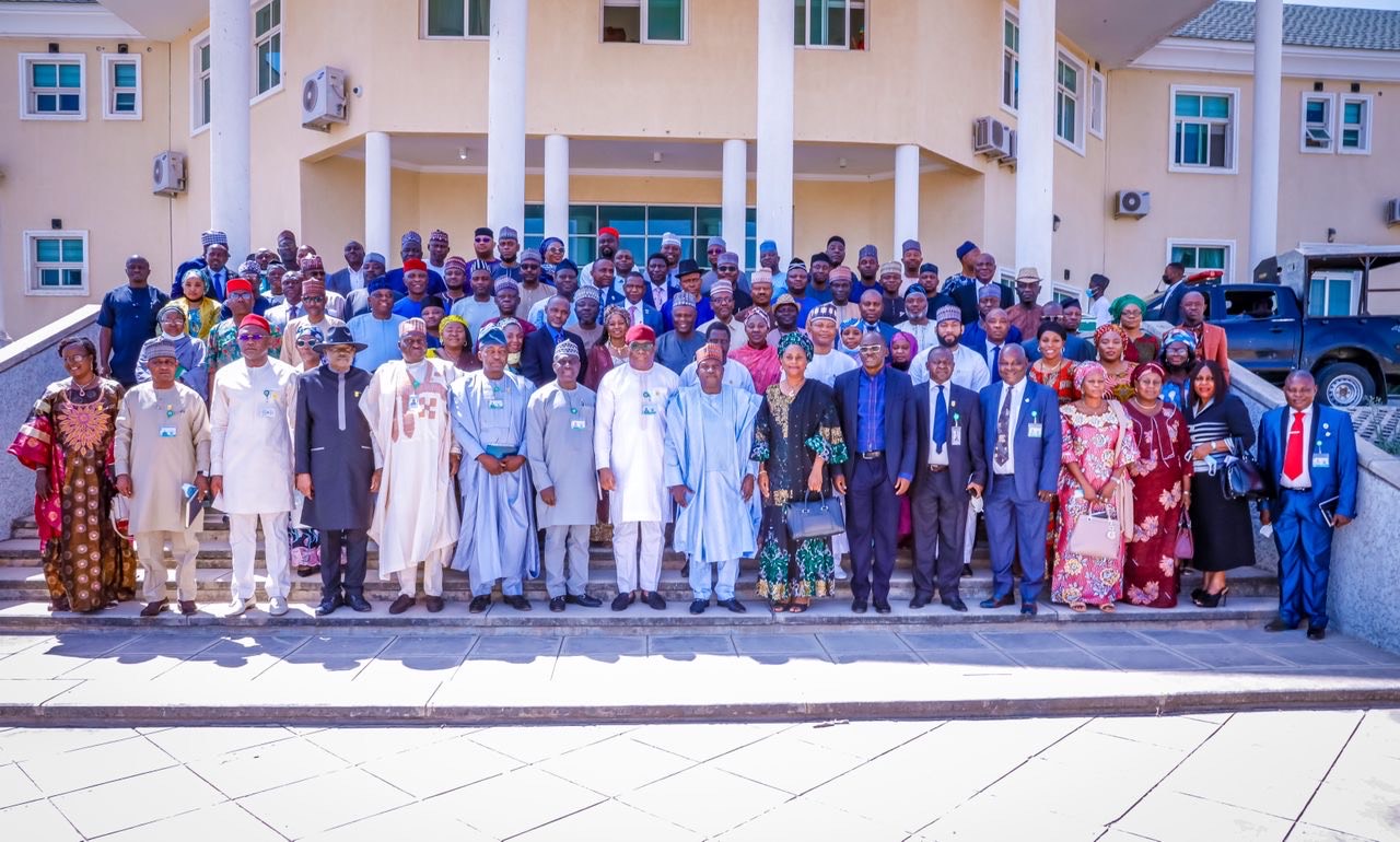 Lalong Receives NIPSS SEC 44 Nominees, Task Them On Solutions To LG Administration (2)