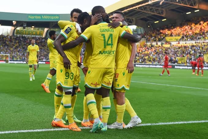 Nantes triomphe dans un match nul contre Angers pour préserver son statut de Ligue 1