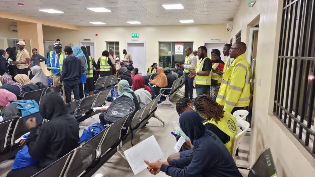 Stranded Nigerians 4 - THEWILL NEWS MEDIA Stranded Nigerians 4