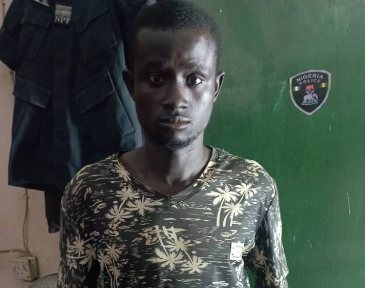 Police Nab Zamfara Gunrunner On Errand In Kaduna - Vimarsana News