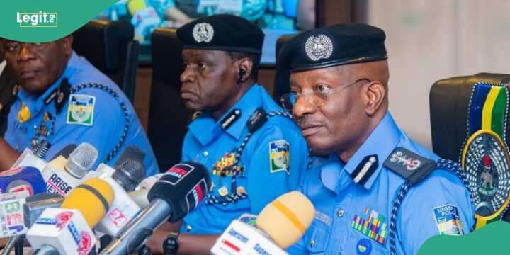 Security Operatives Raid IPOB/ESN Camp, Arrest Suspected Kidnapper Of Imo Monarch, FRSC Officer - Vimarsana News