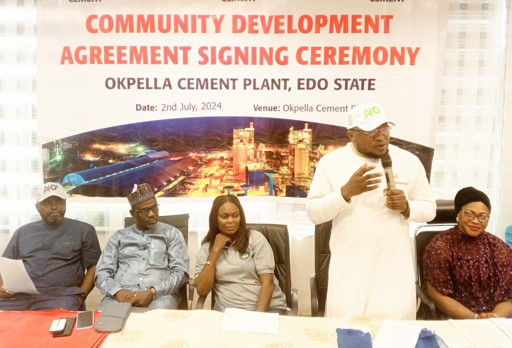 (L-R):_ Mohammed Ismaeel, Dangote Cement Plc Okpella Plant Director;  Mrs. Ese Omiruyi, Permanent Secretary, Ministry for Mines and Energy, Edo State; Enaholo Ogiefoh, Commissioner for Mines and Energy, Edo State and Mrs.Benedicta Ebuehi, Executive Chairman, Etsako East local Government, Edo State,  at the official signing and presentation of the first Community Development Agreement (CDA) between Dangote Cement  Okpella Plant and Okpella Host Communities held at the plant  at Okpella Edo._