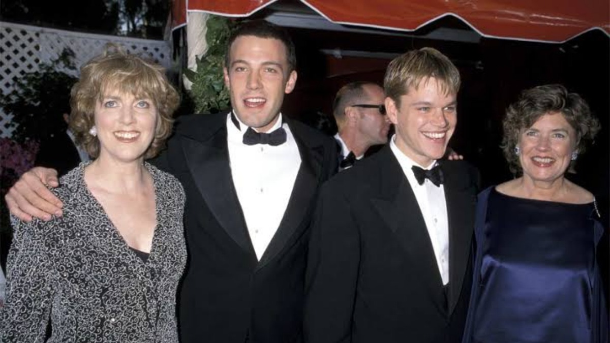 Chris Affleck, Ben Affleck, Matt Damon and his mother, Nancy Carlson-Paige, at the 70th Academy Awards. Jim Smeal/Ron Galella Collection via Getty Images - THEWILL NEWS MEDIA