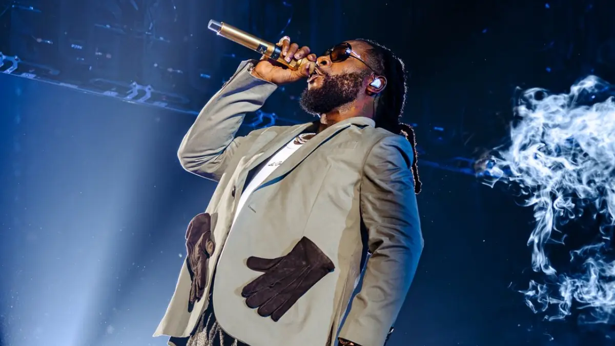 Burna in Brussels (1) - THEWILL NEWS MEDIA