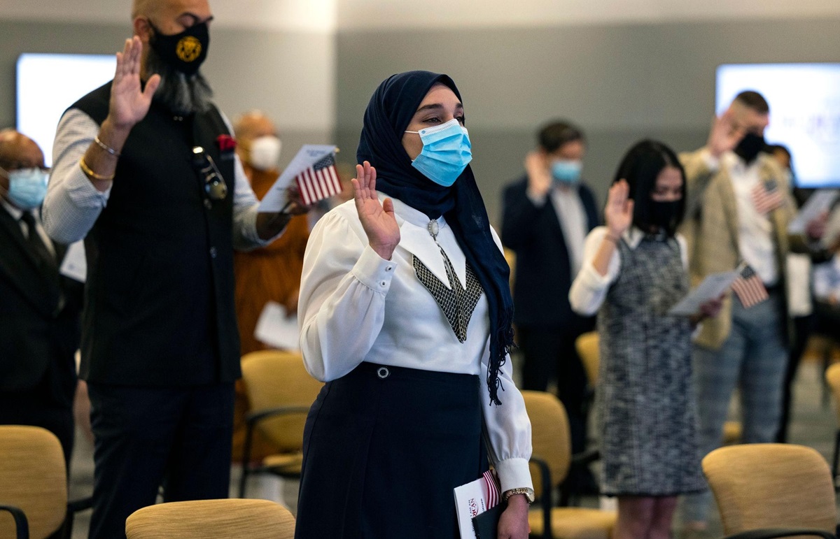 New US citizens take the Oath of Allegiance during a USCIS naturalization ceremony - THEWILL NEWS MEDIA New US citizens take the Oath of Allegiance during a USCIS naturalization ceremony